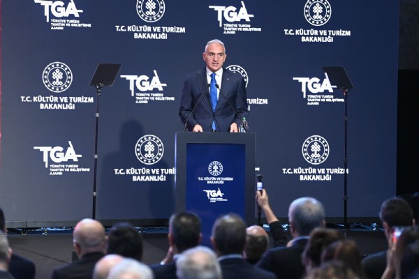 DİZİ SEKTÖRÜNE DEV DESTEK! BAKAN ERSOY YENİ DESTEK MODELİNİ DUYURDU